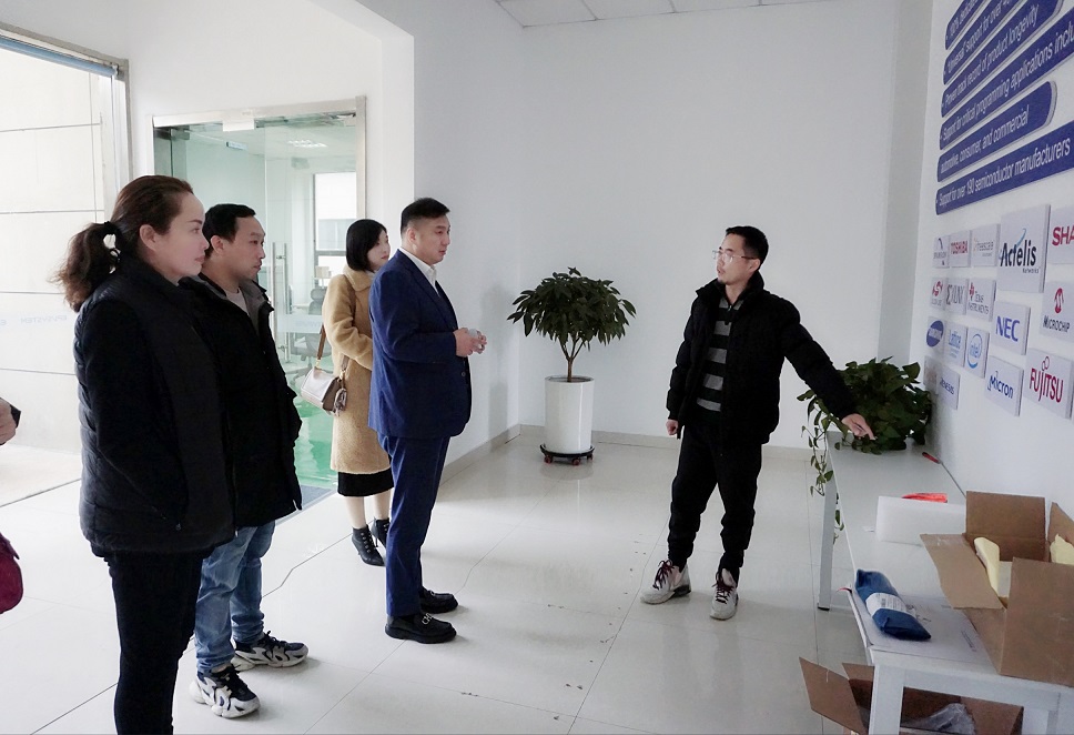 苏州市盐城商会走访新会员企业——苏州爱谱睿电子科技有限公司