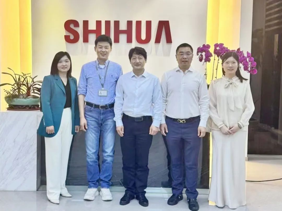 苏州市盐城商会智能制造专委会聘请世华科技董事长顾正青担任名誉会长